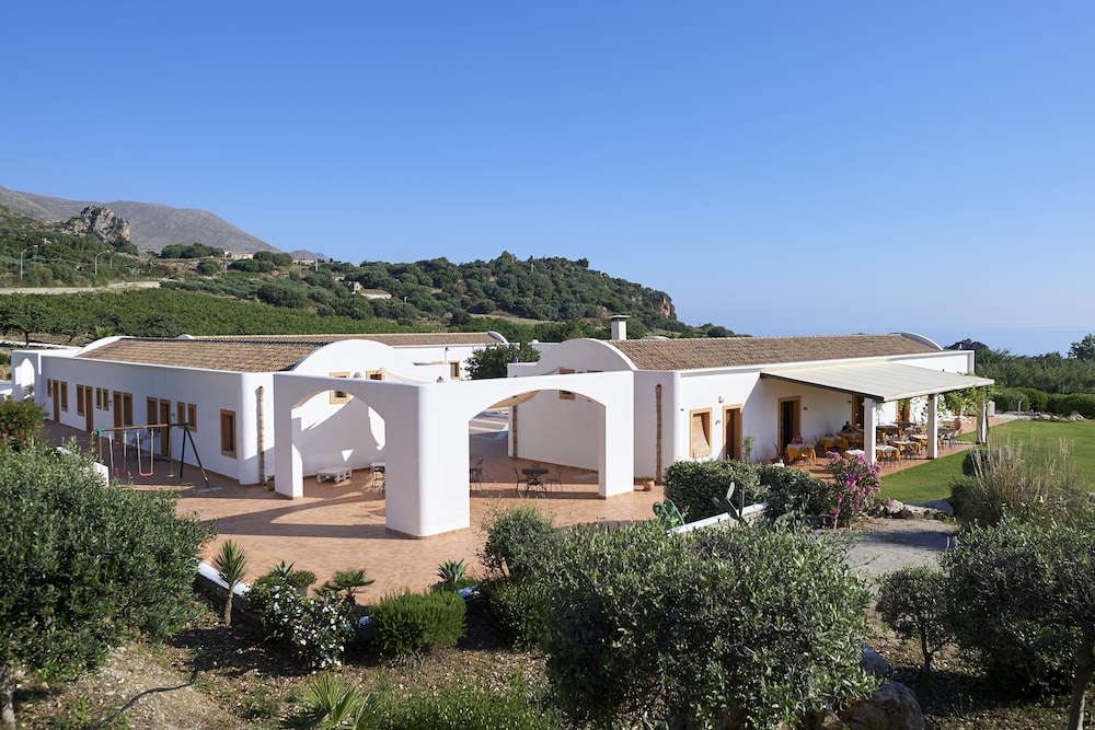Tenute Plaia Agriturismo 3/63