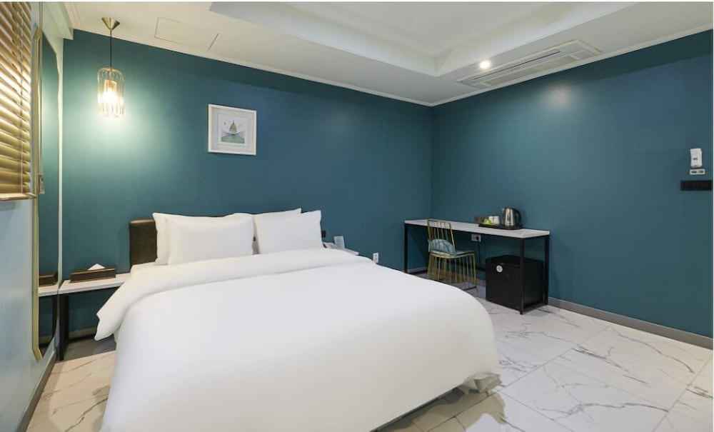 Hotel 99 Prestige 29/68