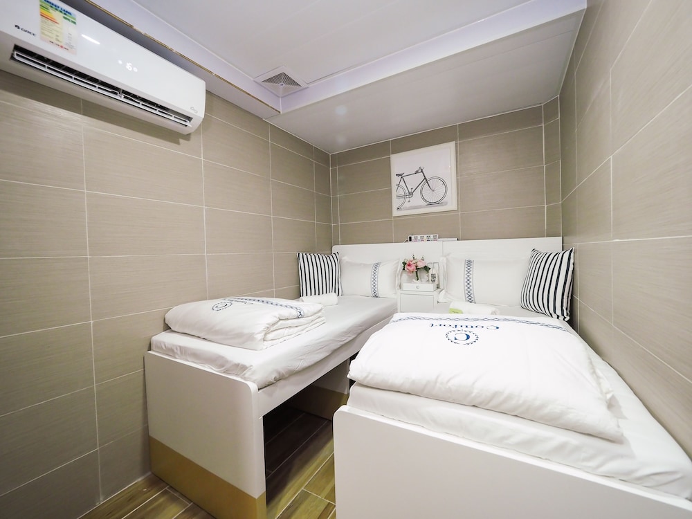 Happy Bee Hostel 13/29