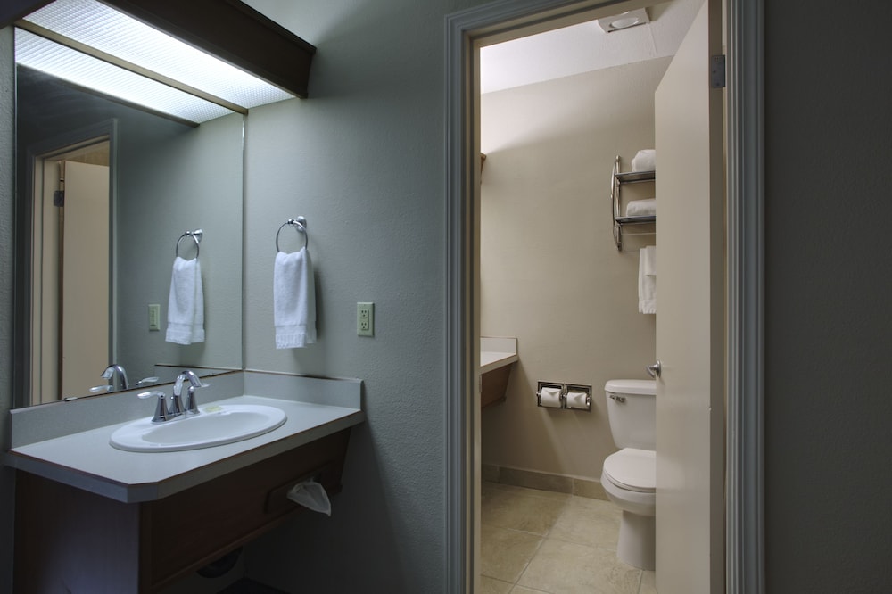 Best Western Portland West Beaverton 43/88