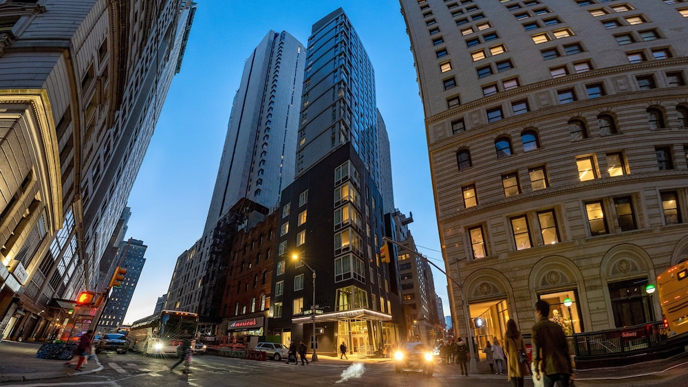 Hotel Indigo NYC Financial District, an IHG Hotel 3/47