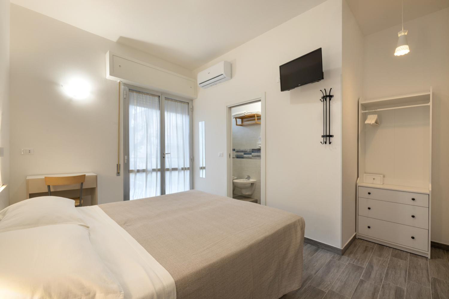 Hotel Rimini Giordo 6/19