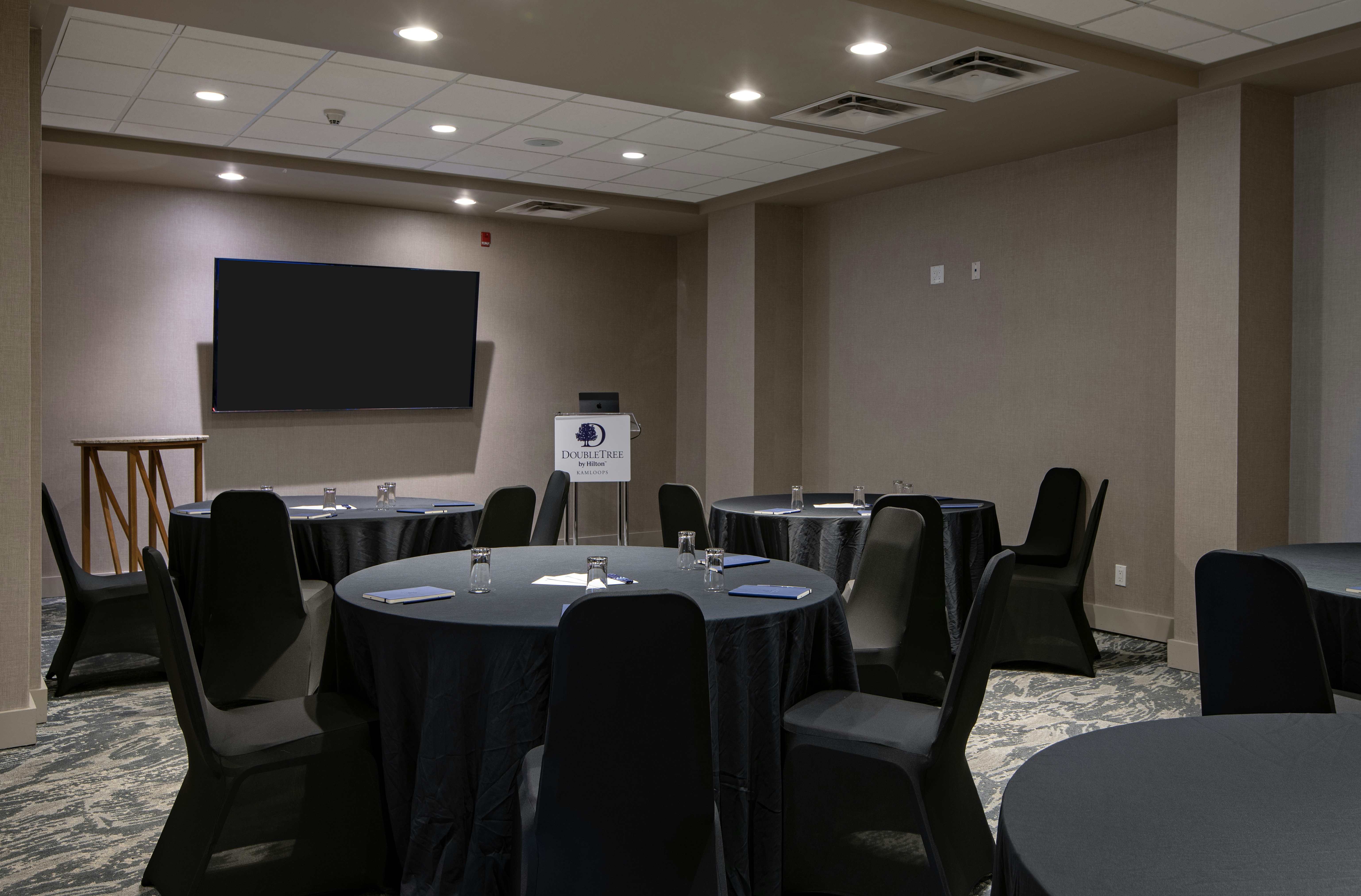 Doubletree By Hilton Kamloops 30/43