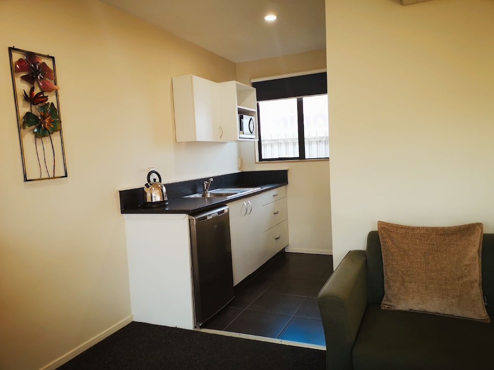 Aston Court Motel Blenheim 33/39