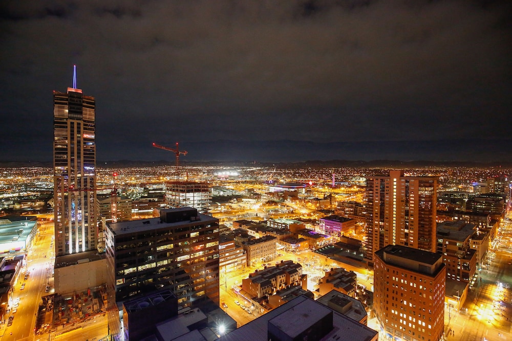 Four Seasons Hotel Denver 45/50