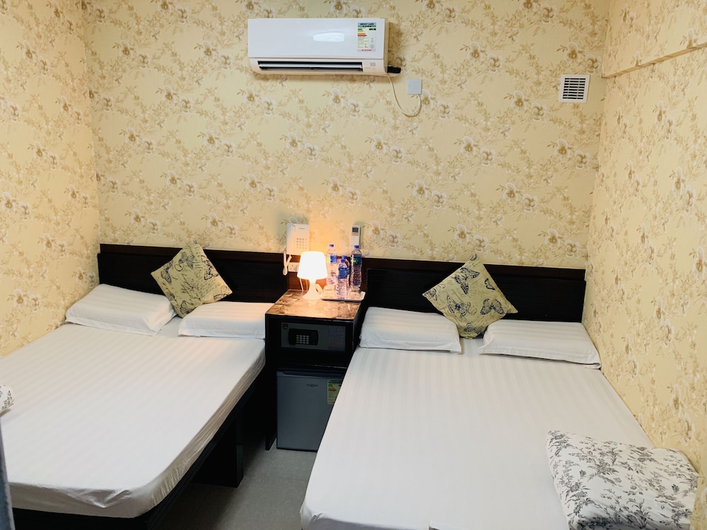 Family, 2 Double Beds, Modern Hotel 3/10