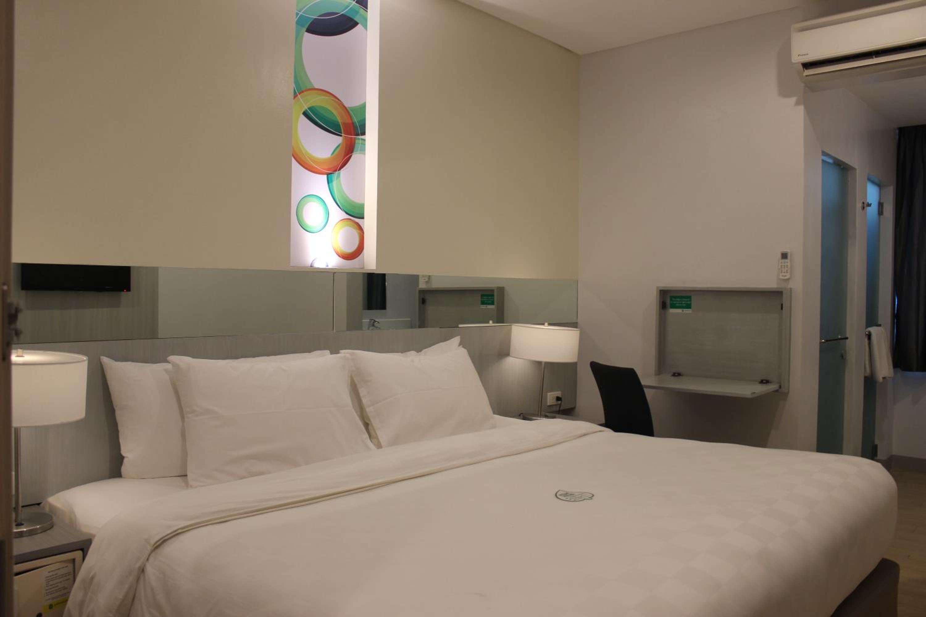 Go Hotels Butuan 22/47
