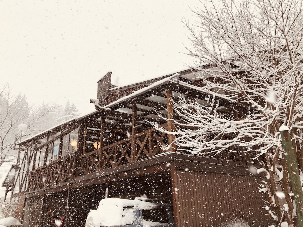 Alp Lodge 46/50
