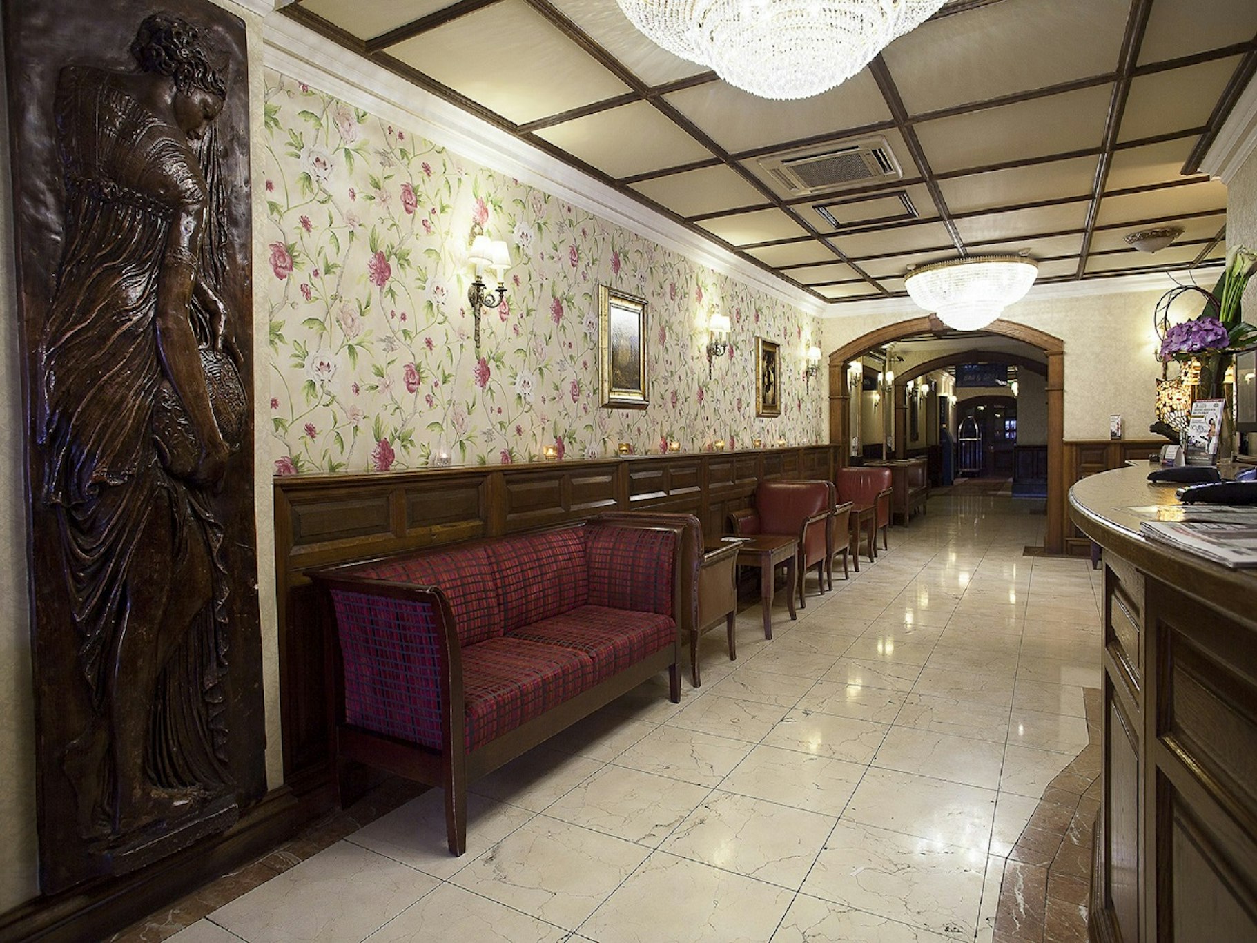 Arlington Hotel 4/36
