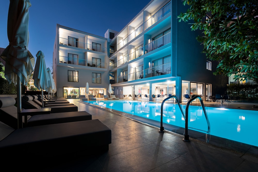 Oktober Downtown Boutique Hotel 42/50