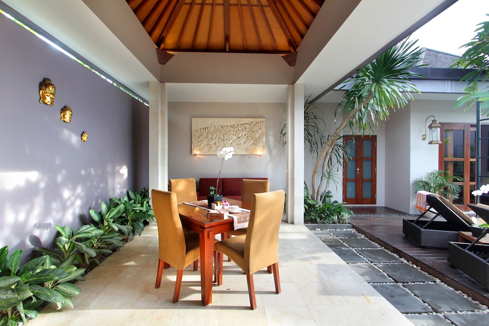 ARIA EXCLUSIVE VILLAS AND SPA 5/50