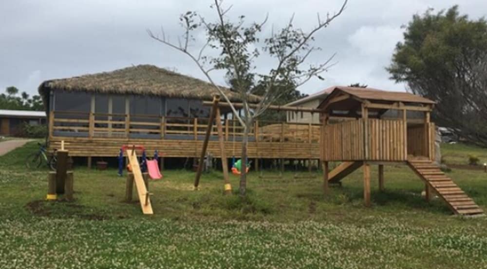 Hotel Y Cabanas Henua Iti 41/50