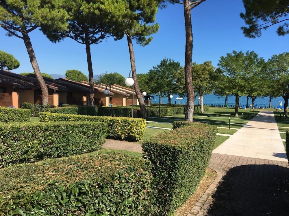 Le Corti Del Lago 27/29