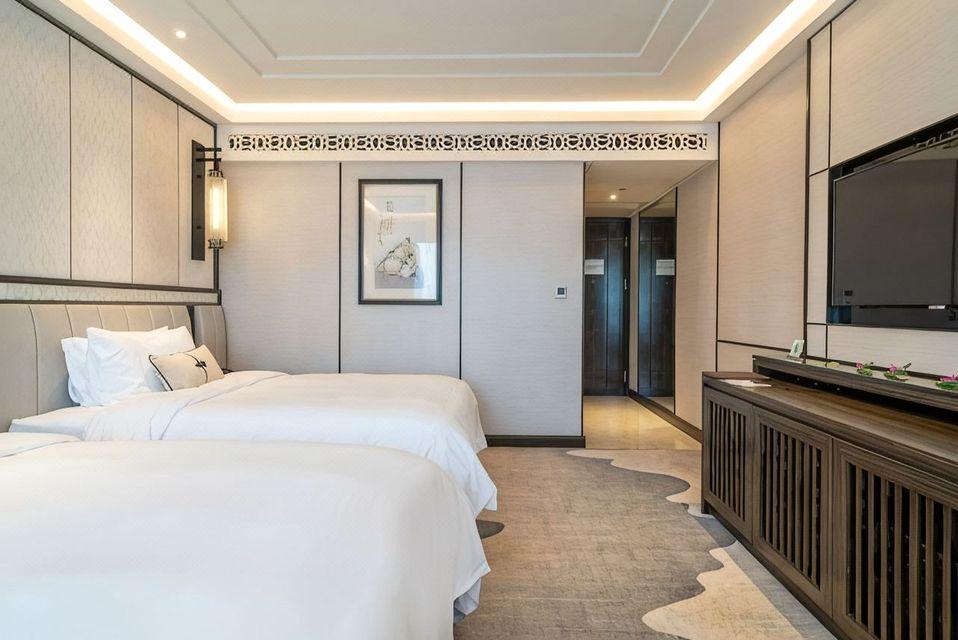 Comfy, Twin Beds
