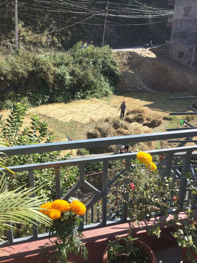 Bishnu Homestay 46/50