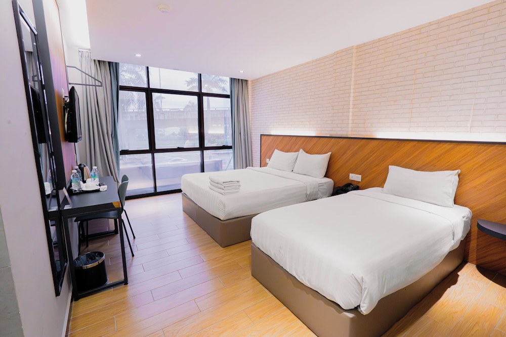 Hotel 99 Seri Kembangan Serdang 14/41