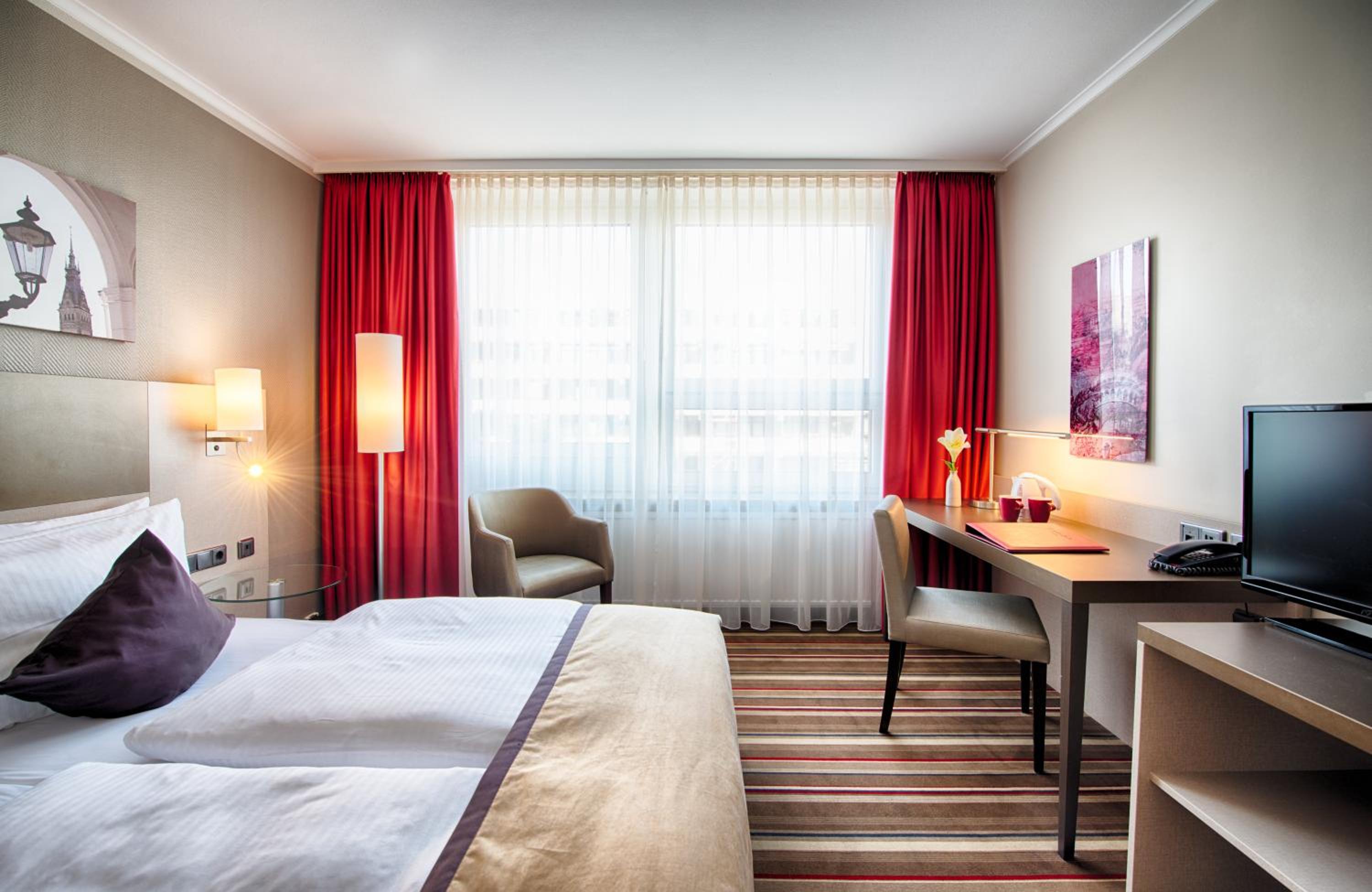 Park, Comfort, Double or Twin Bed