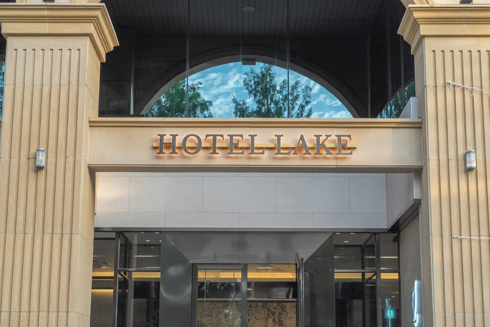 Hotel Lake 6/54