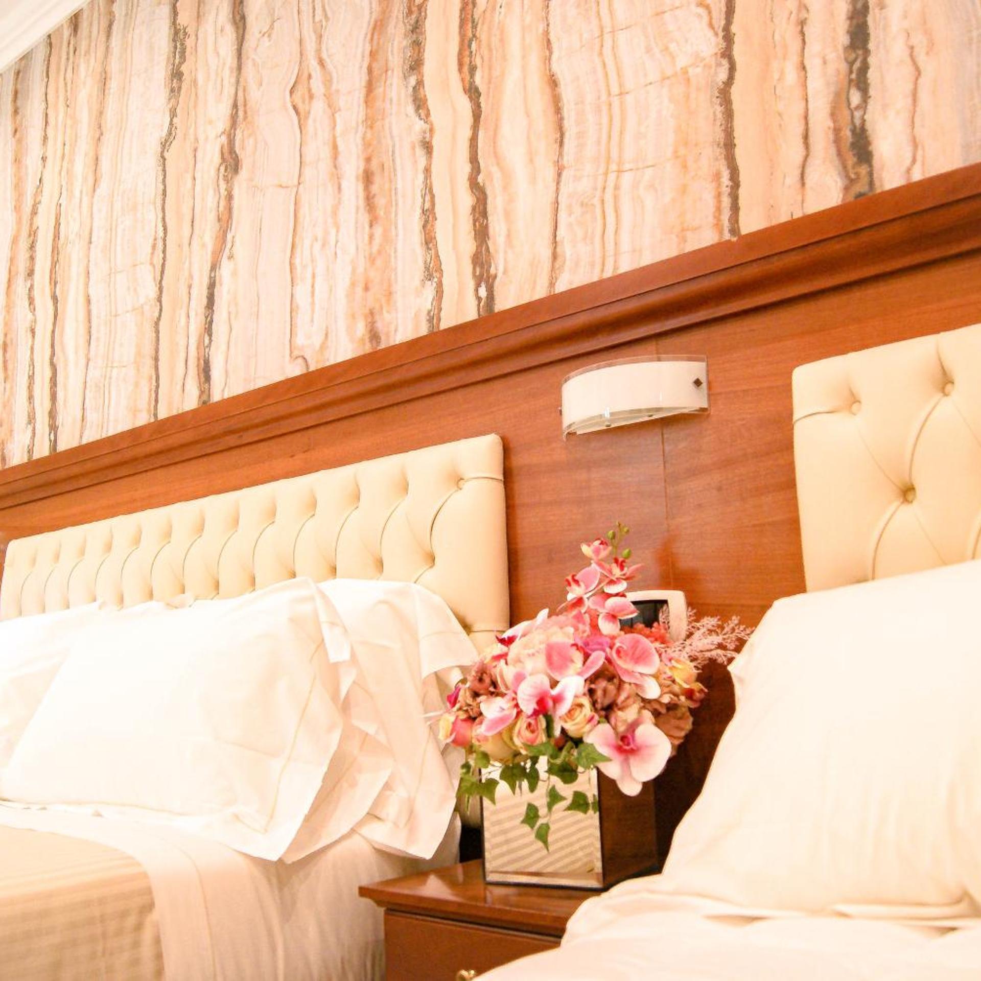 جناح بسرير فردي، Esposizione Luxury Rome 9/10