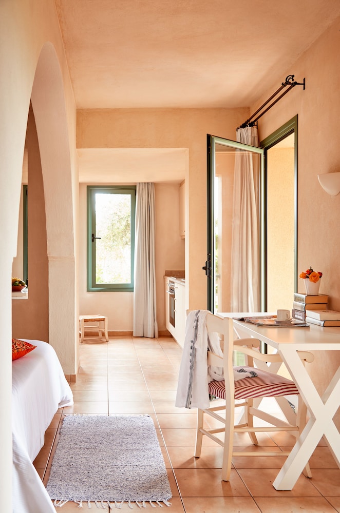 Village Heights Resort 26/63