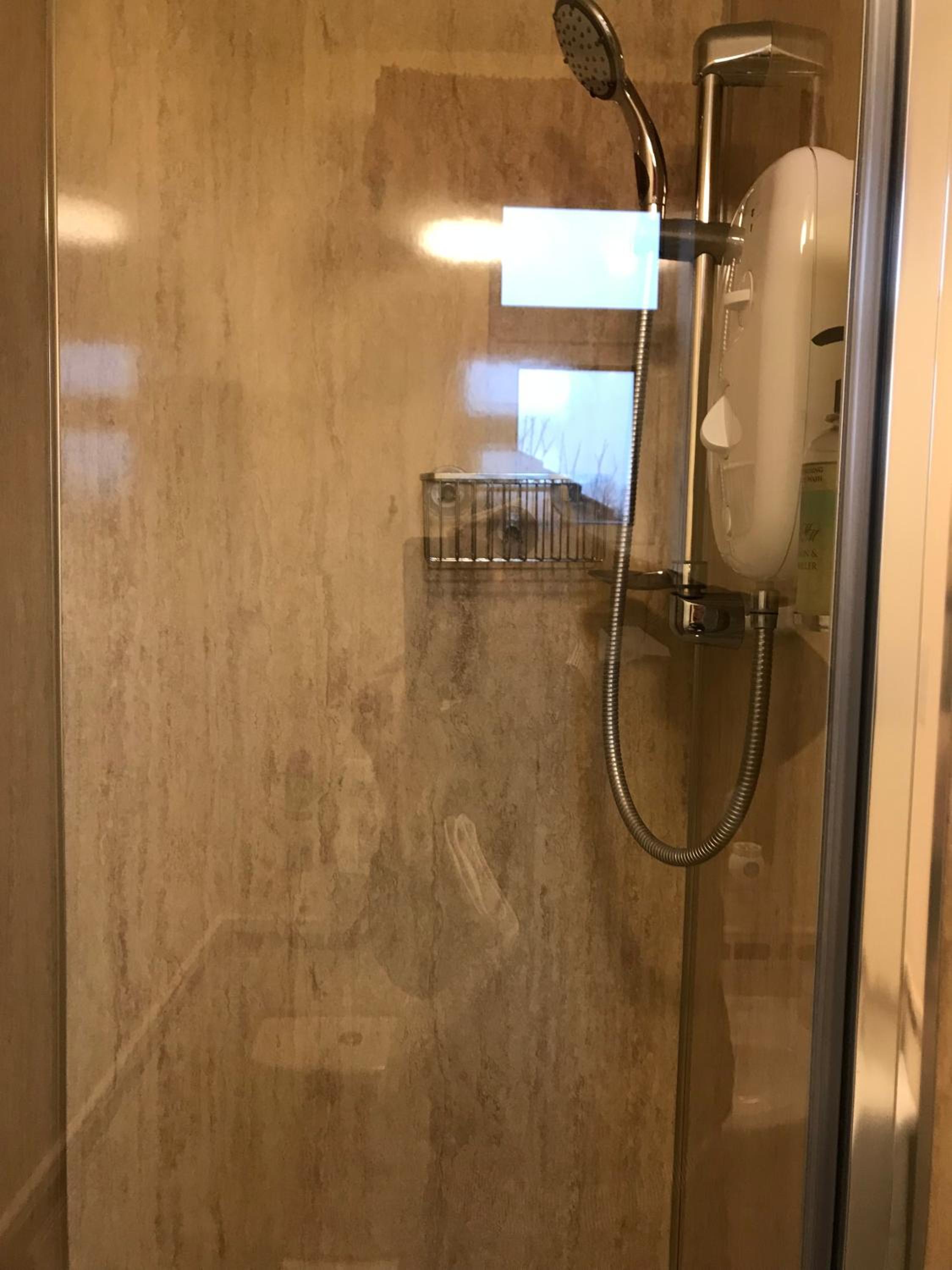ISUITES Serviced Accommodation 5/23