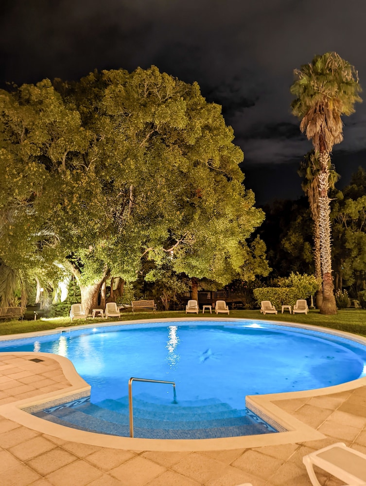 Parque Hotel Jean Clevers 51/78