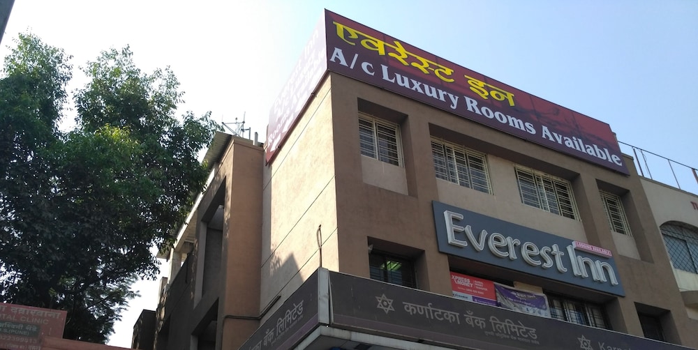 Hotel Everest Inn 2/25