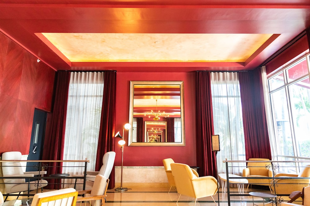 CREST Hotel & Suites 39/66
