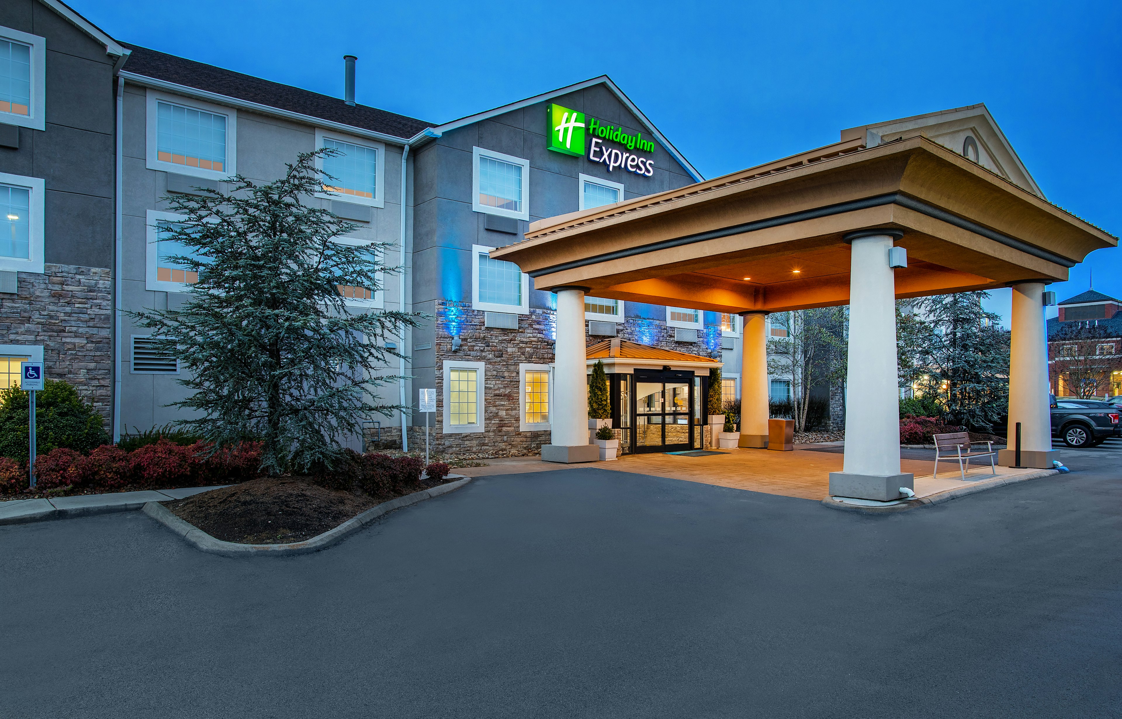 Holiday Inn Express Hotel Suites Alcoa Knoxville Airport 51/53