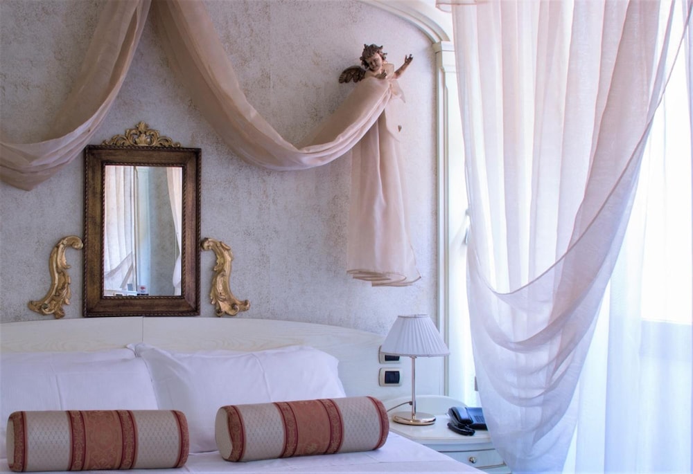 Hotel Colomba D Oro 46/79