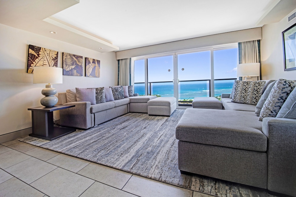 Castle at Ala Moana Hotel 47/59
