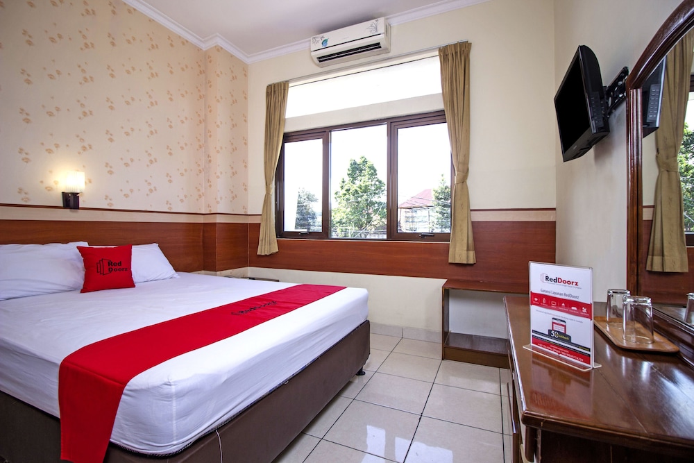 Reddoorz Plus At Wastu Kencana 5/28