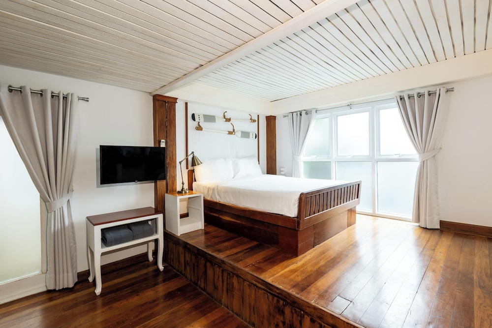 استوديو بسرير مزدوج بشرفة، Malibu Beach Resort, Koh Samui 8/10