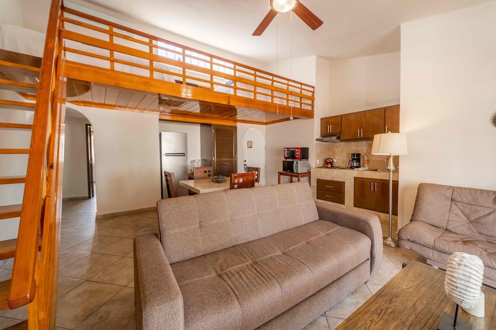 Club Del Moro Hotel Suites 27/72