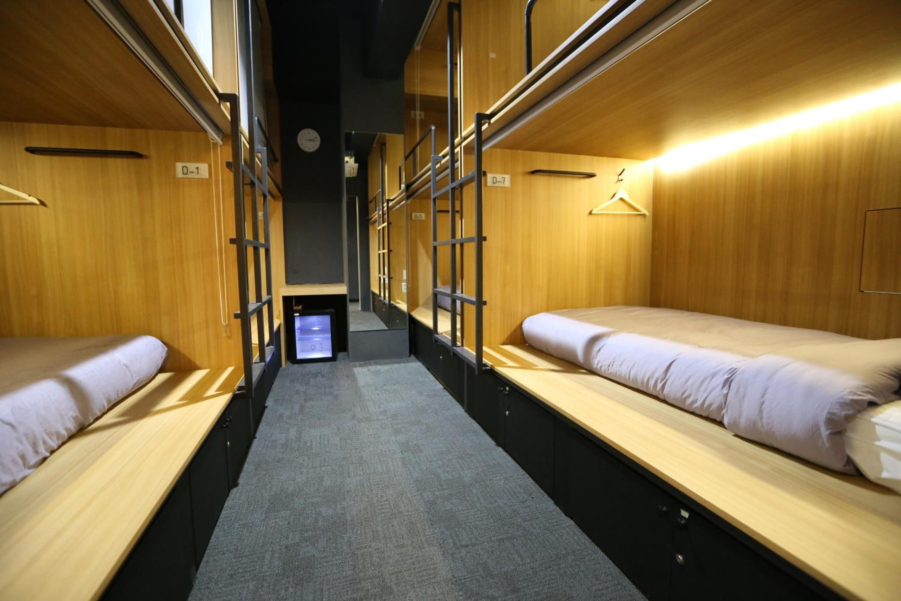 Female Dorm, Female Only, 8 Beds