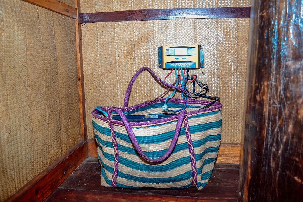Pemba Lodge 12/50