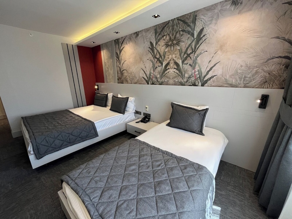 Starton Hotel 8/50