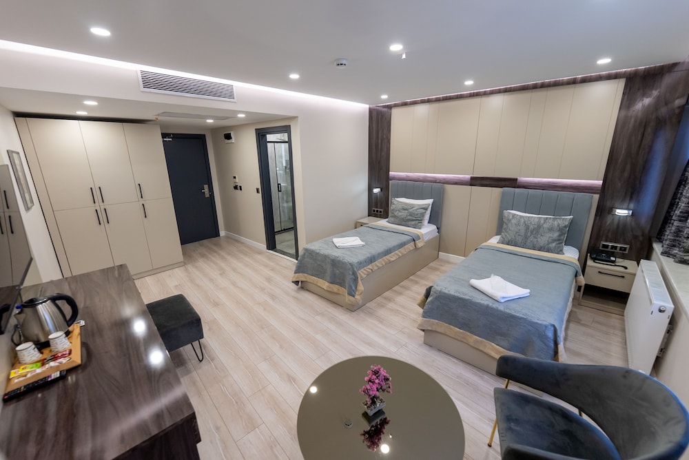 Meros Hotel 34/52