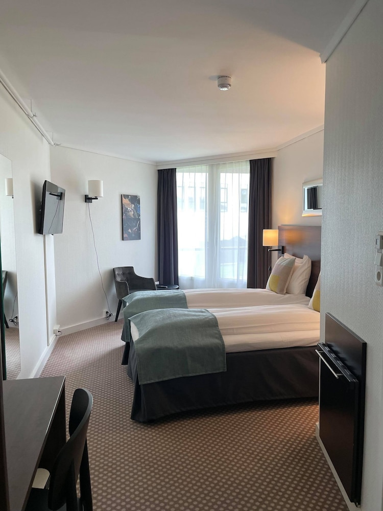 Hardangerfjord Hotel 12/55