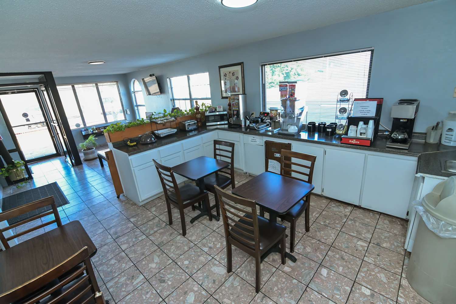 Americas Best Value Inn Meridian 6/10