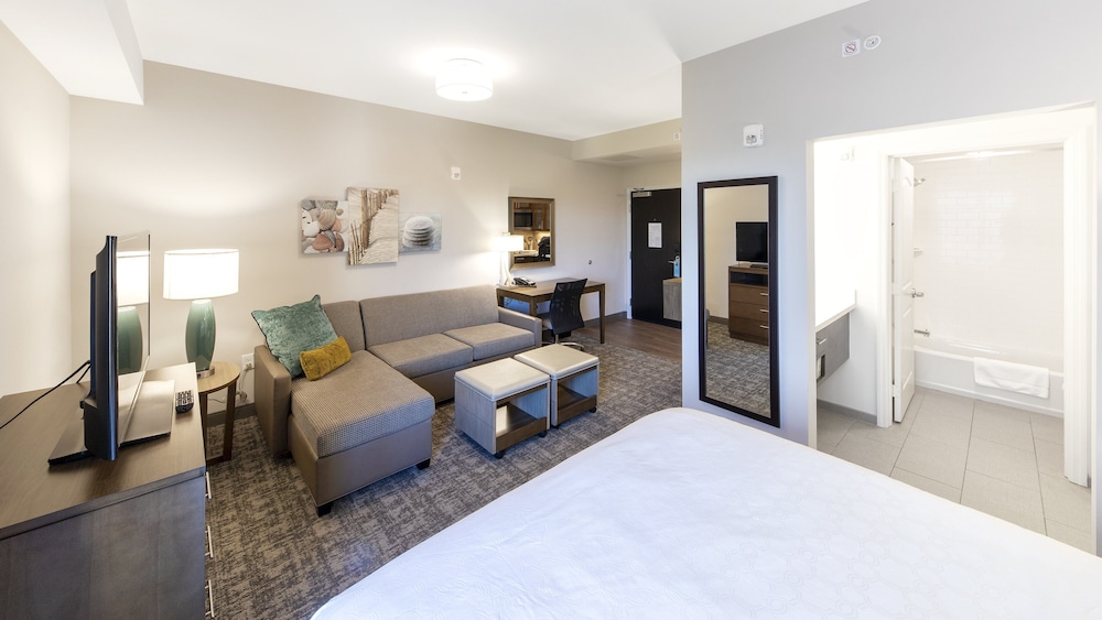 Staybridge Suites Naples Marco Island 29/75