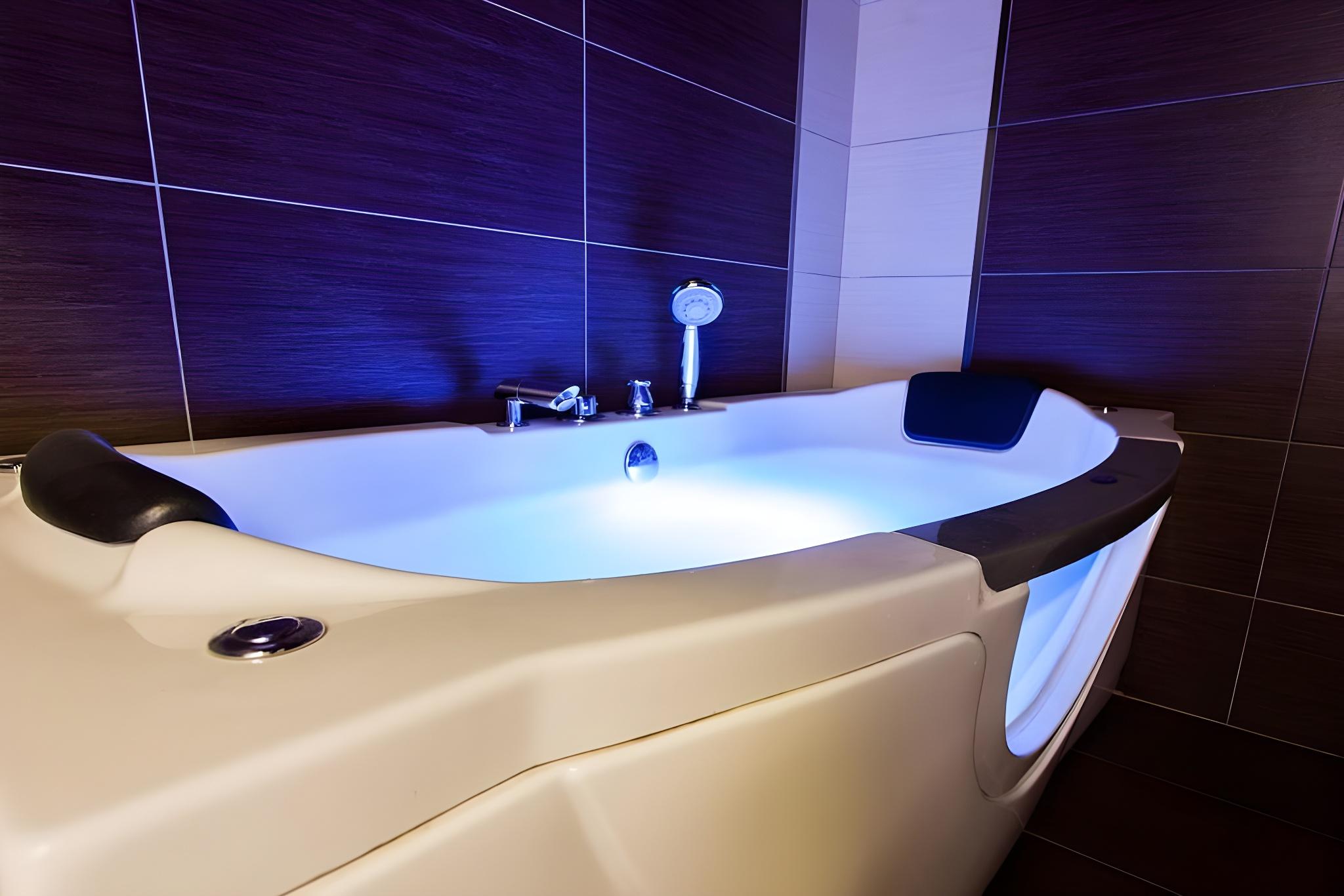 Lavender Inn Permas Jaya 67/68