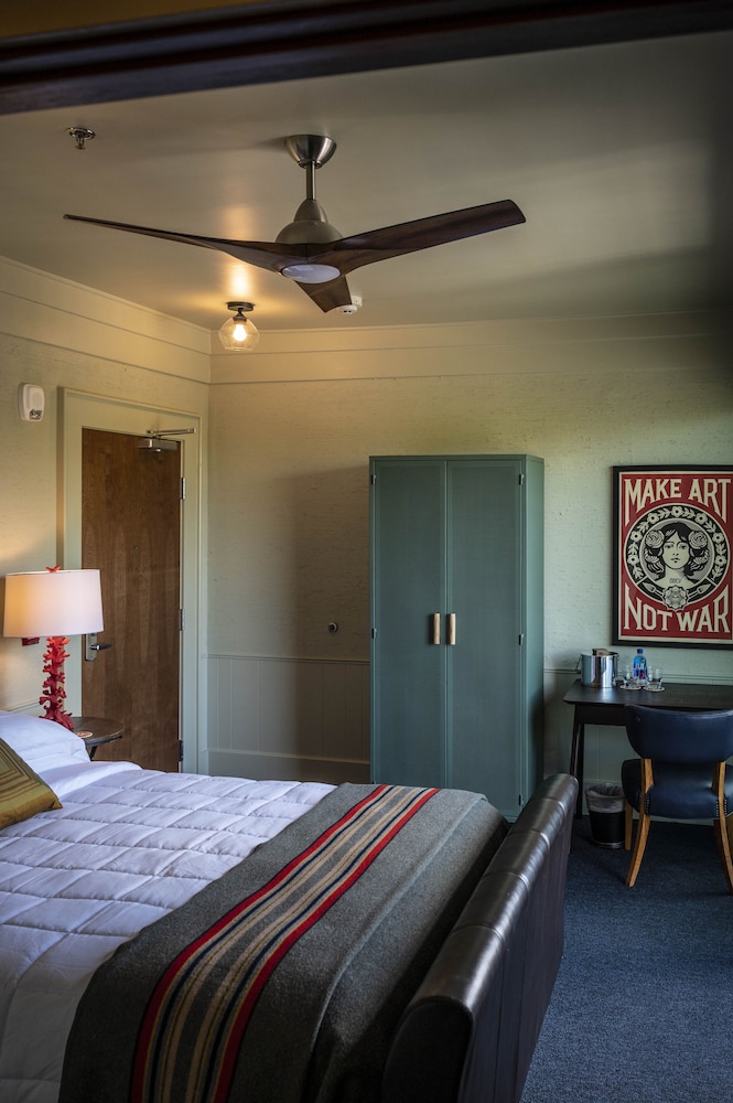 Hotel Broad Ripple 12/46
