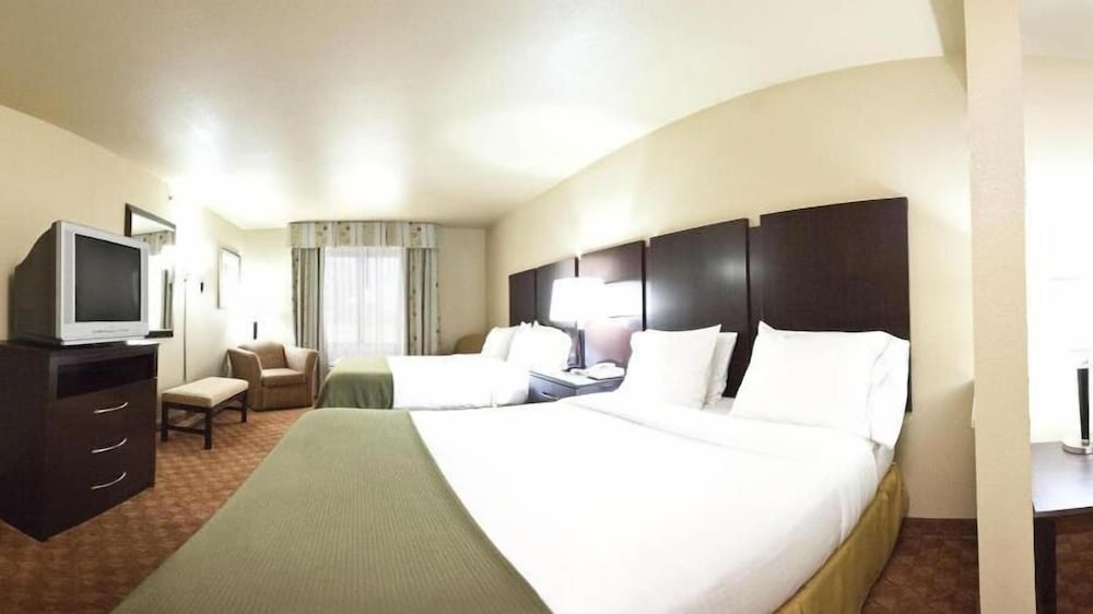 Holiday Inn Express Hotel Suites Muskogee 17/48