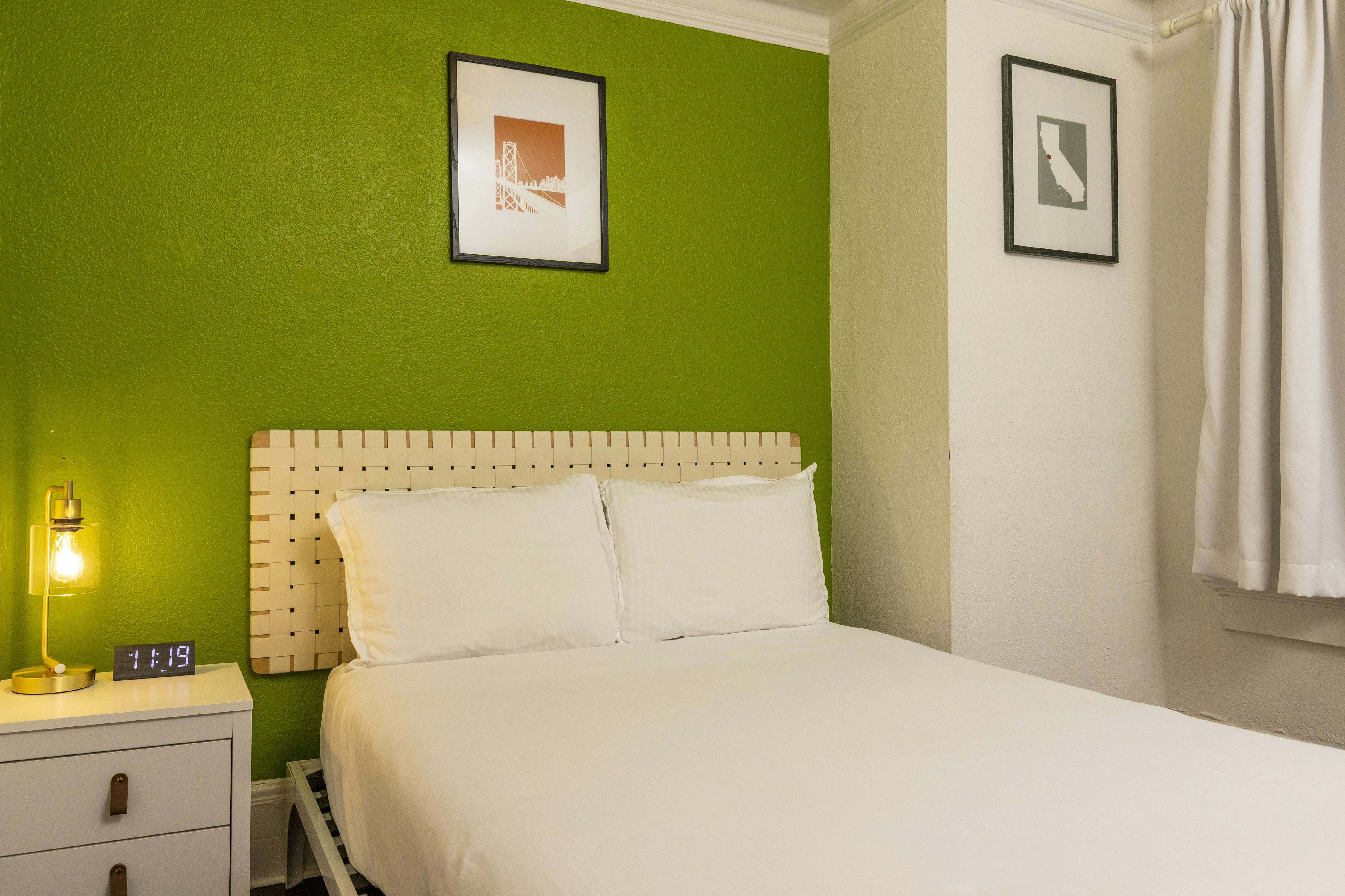 Edwardian Hotel 24/80