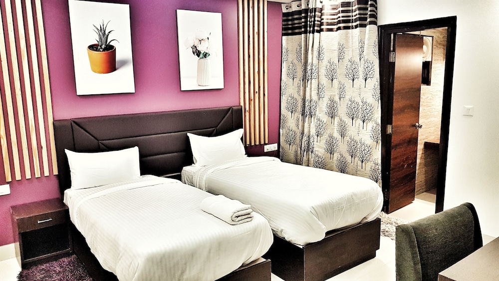 Hotel Delhi Aerocity 57/75