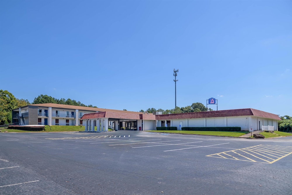 Motel6 Stockbridge, GA - Hwy 138 W 46/58