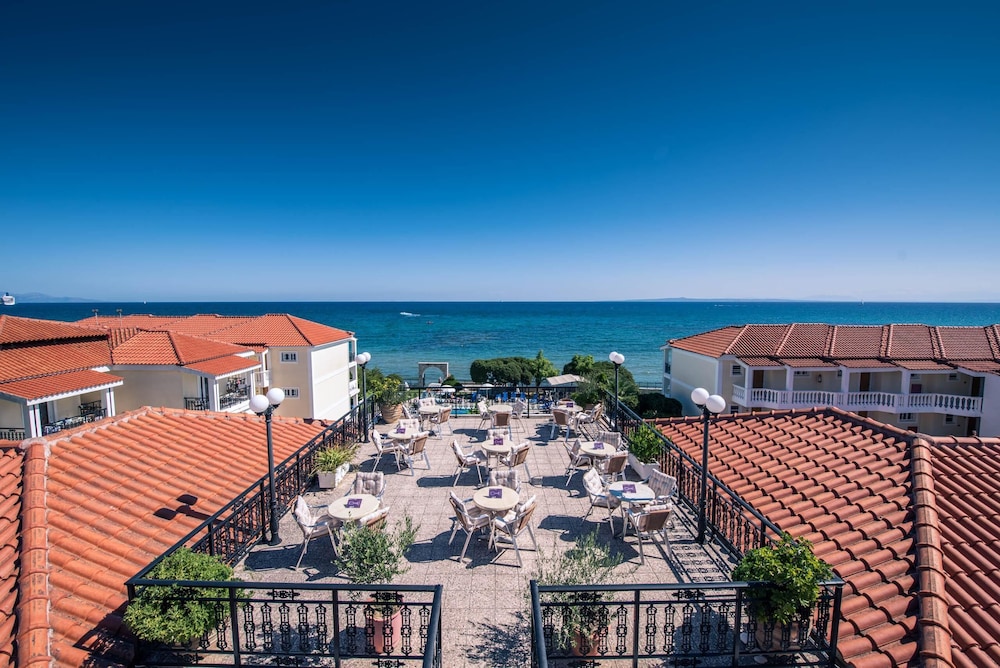 Porto Iliessa by GHH 38/43