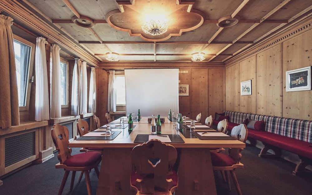 Hotel Waldhuus Swiss Quality 69/76