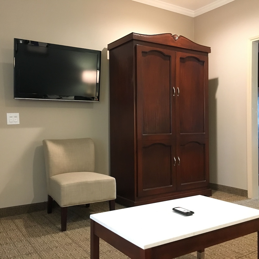 MainStay Suites Orange County John Wayne Airport 27/57
